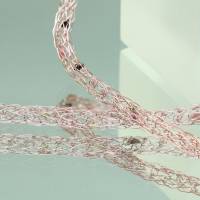 Zartes Rosé und Braun - Turmalin-Collier twisted gehäkelt aus rosefarben lackiertem Draht - bcd manufaktur Bild 7