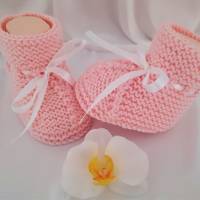 Baby Schuhchen - Stiefelchen, Erstlingsschuhchen, Farbe rose mit weissem Bindebändchen Bild 3