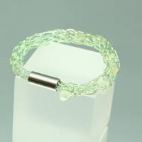 Sagenumwobener Heilstein - Jade-Armband gestrickt aus lindgrünem Draht - Damen-Armband Bild 4