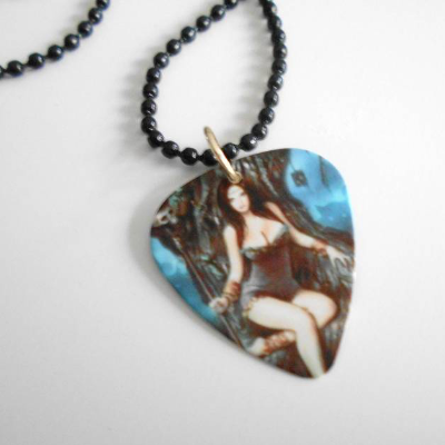 Plektrum Plektron Guitar Pick Kette Halskette Amazone , Kriegerin