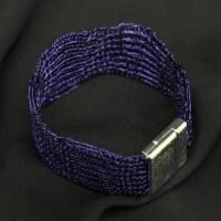 Damen-Armband aus mitternachtsblau lackiertem Draht – patentgehäkelt - bcd  manufaktur Bild 1