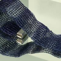 Damen-Armband aus mitternachtsblau lackiertem Draht – patentgehäkelt - bcd  manufaktur Bild 6