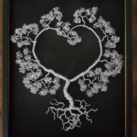 Lebensbaum im Bilderrahmen als Erinnerungsbaum in Silber mit Laub aus einem Perlen Mix Bild 1