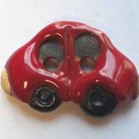 Handgearbeiteter Keramikknopf in Form eines kleinen, roten Autos. Jeder Knopf ein Unikat. Ca. 2cm groß. Bild 1