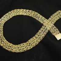 gestricktes Gold- und Silbercollier für Damen - Halskette aus 24ct vergoldetem  und versilbertem Draht - bcd manufaktur Bild 8