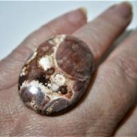 Ring hellbraun beige creme mit 36 x 25 Millimeter großem Jaspis Stein oval Ringgröße verstellbar Bild 4