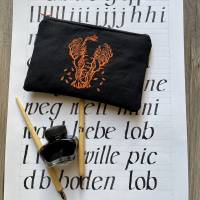 Kleinkramtasche - Stiftetasche - Kosmetiktasche „die Kraft der Natur“, schwarz/orange Bild 3