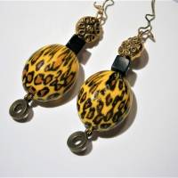 Lange Ohrringe leo Muster handbemalt safran schwarz goldfarben Geschenk für sie Bild 5