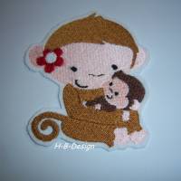Applikation Affenliebe, Mama mit Baby auf weißen Filz gestickt Bild 1