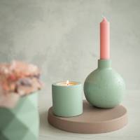 Kerzenständer, Teelichthalter und Vase in grün - Beton bzw. Raysin Bild 2