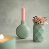 Kerzenständer, Teelichthalter und Vase in grün - Beton bzw. Raysin Bild 5