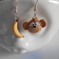 Affe mit Banane   Ohrhänger  kawaii Urwald grummelig Bild 1