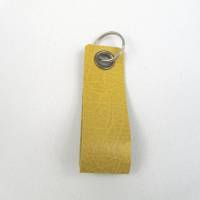 Schlüsselanhänger, Leder, ocker-gelb, Schlüsselring rund, 11 x 3,5 cm Bild 3