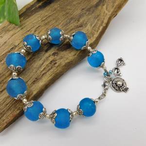 Armband aus afrikanischen Krobo Recyclingglas Perlen - türkis-blau,silber - 21 cm Bild 1