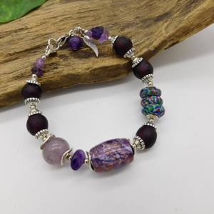 Armband - lila Traum - recycled Beads, Recyclingglasperlen, lila Jaspis, violetter Crack-Achat, Amethyst - ca.21,5cm ver Bild 4