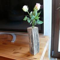 Eine sehr schöne rustikale Vase aus gestocktem Holz, Holzvase Bild 7