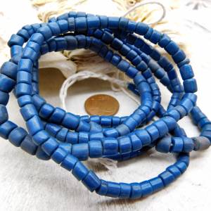 kleine handgemachte Glasperlen, Java - Blau-Petrol - ca. 5mm - ca. 60cm Strang - indo-pazifische Perlen Bild 1