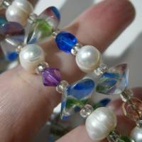 Kette Perlen weiß und Glas bunt voller Lebensfreude handmade als Geschenk zum Muttertag Bild 3