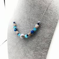 Perlen-Halskette  in blau grau weiß silber mit Naturstein und Edelstahl 48 cm plus Verlängerungskette handgemacht Unikat Bild 5