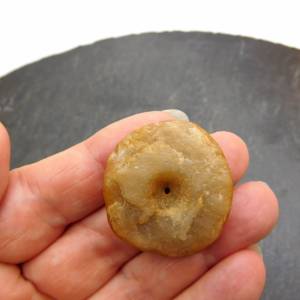 3 große antike Quarz-Scheiben aus der Sahara - 27-35mm - XL antike Steinperlen - konisch von Hand gebohrt - Sahara Stein Bild 6