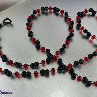 Brillenkette rot & schwarz - zauberhafte rote & elegante schwarze Perlen ... mal ein anderes Brillenband auch als Kette Bild 4