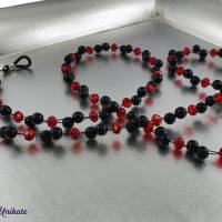 Brillenkette rot & schwarz - zauberhafte rote & elegante schwarze Perlen ... mal ein anderes Brillenband auch als Kette Bild 5