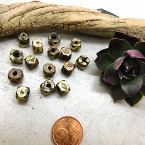 15 handgemachte Messing-Perlen aus Mali- ca. 6-7mm - Brass, Messing - Tuareg Messingperlen, cornerless cube Bild 3