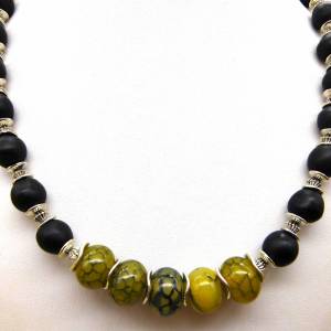 Achat-Halskette - Crack-Achat, afrikanisches Recyclingglas - schwarz, grün - verstellbar 45-46,5 cm Bild 6