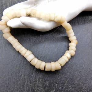 kleine antike Quarz-Perlen aus der Sahara - kurzer Strang ca. 18 cm - 40 antike Steinperlen - zylindrisch Bild 2