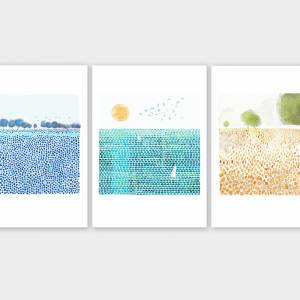 Set von 3 Kunstdrucken, Blaue Wiese Druck, Sonne und Meer Druck, Orange Tulpen Wiese Druck Bild 1