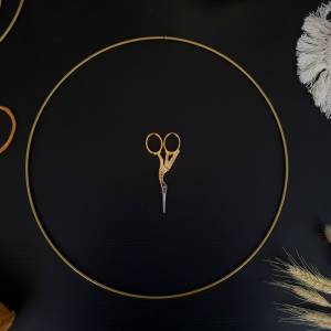 Metallring golden 30cm für DIY Traumfänger, Makrameeprojekte und Blumenkränze Bild 4