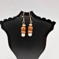 Perlen-Ohrringe mit Holz- und Lava-Perlen in natur beige und rosé-gold 3cm lang handgemachtes Unikat Bild 3