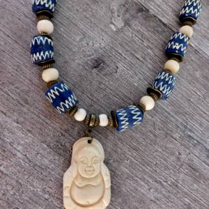Halskette - Pulverglas aus Afrika blau - Bein - Bronze - Buddha Anhänger - 46,4cm Bild 7