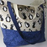 Stofftasche Pinguin aus Baumwolle mit vier Henkeln für Einkauf und Freizeit Bild 1
