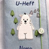 personalisierte U-Heft Hülle "kleiner Eisbär" aus Filz, Bild 1