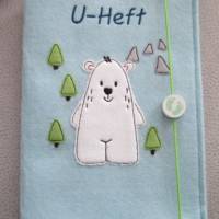 personalisierte U-Heft Hülle "kleiner Eisbär" aus Filz, Bild 2