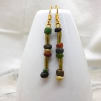afrikanische Ohrringe - kleine handgemachte antike Glasperlen und Messing Röhren - messingfarben, goldfarben - Ausgrabun Bild 8
