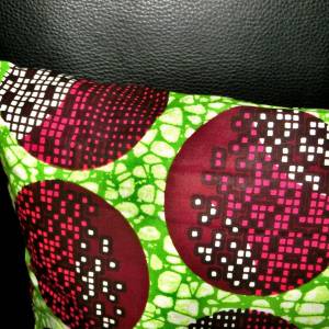 Kissenbezug 35x35cm aus afrikanischem Wachsdruck-Stoff - Hotelverschluss - Pixel-Kreise dunkelrot auf grün - Baumwolle Bild 4