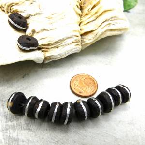 12 afrikanische Perlen aus Mali - Holz mit Silbereinlage - klein - 10x5,5mm - schwarz silber Bild 1