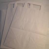 10 Tüten aus Papier in weiß mit Henkeln Bild 2