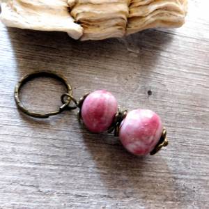 Schlüsselanhänger - handgemachte rosa Keramikperlen rosé glasiert, bronze - Schlüsselring Bild 5