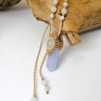 Makramee-Halskette mit Chalcedon-Spitze und weißem Labradorit Bild 5