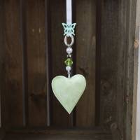 Fensterdeko Herz zart grün Metall emailliert Bild 1