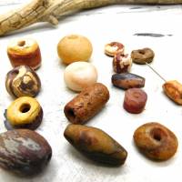 Sammlung von antiken Sahara Steinen - verschiedene Steinarten, Größen und Formen - 6er-Set