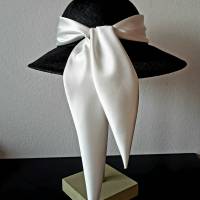 Strohhut Tiffany Schwarz-Weiß Bild 1