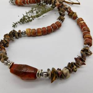 Halskette in Naturtönen mit antikem Karneol aus Afrika, Bauxit Rondelle, Leopardjaspis - 48cm Bild 4