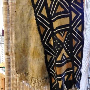 Bogolan Schlammtuch Schal - afrikanische Wanddeko - Tischläufer - Ethno Dekotuch - schwarz, weiß, beige, natur - 162x29 Bild 3