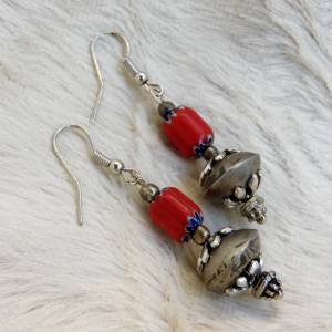 afrikanische Ohrringe - rote Chevron-Perle, antike Tuareg-Silber-Perle - 5,2cm Bild 4