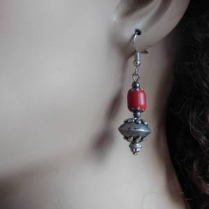 afrikanische Ohrringe - rote Chevron-Perle, antike Tuareg-Silber-Perle - 5,2cm Bild 5