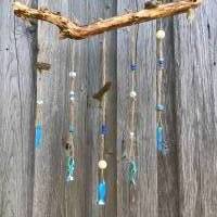 Treibholz  Girlande Windspiel, Schmuckkeramik, Fische, Blautöne, Gartendeko Bild 1